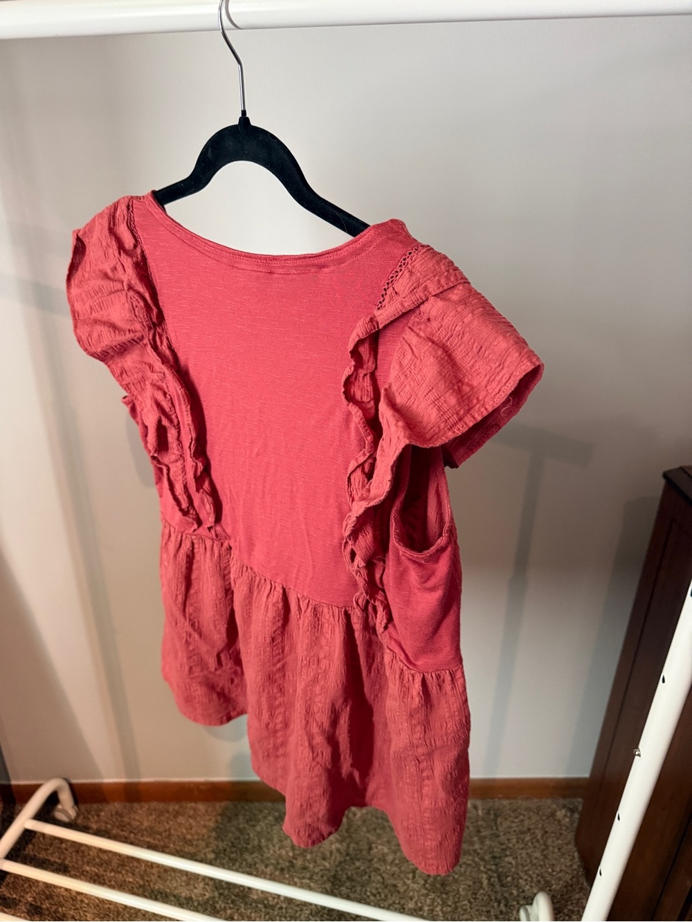 Knox Rose Coral Embroidered Ruffle Sleeve Peplum Top - Picture 4 of 11
